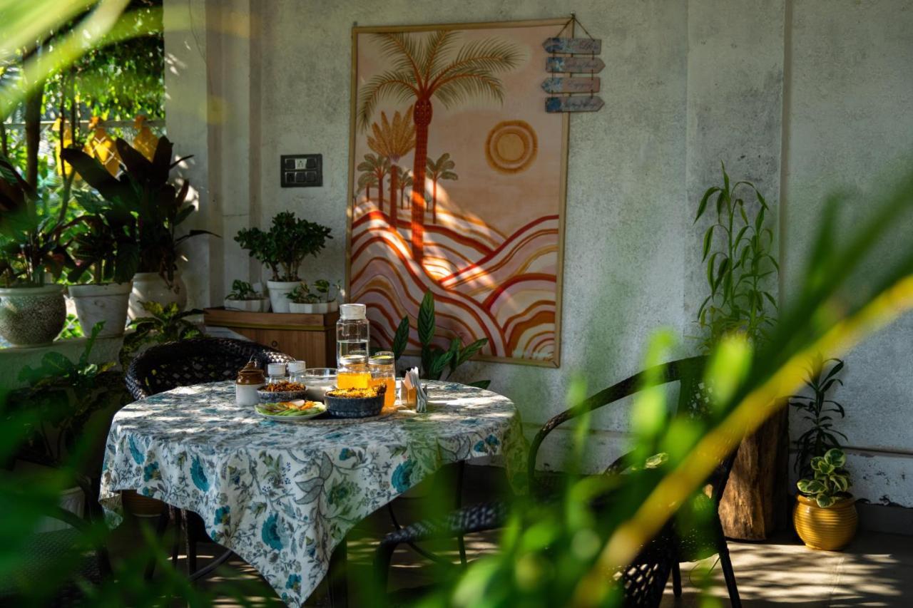 Saraiville- Luxury Riverside Cottages 德拉敦 外观 照片