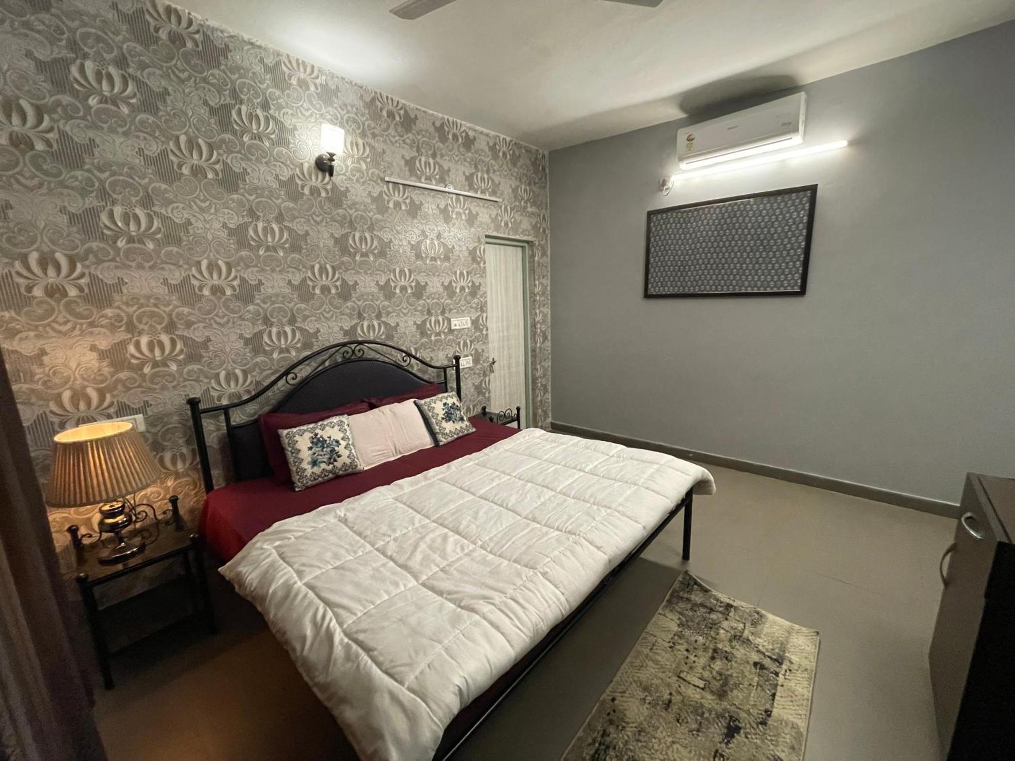 Saraiville- Luxury Riverside Cottages 德拉敦 外观 照片